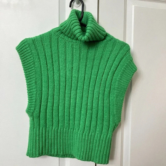 Zara Thick Ribbed Knit Green Turtleneck Crop Sweater Vest Waistcoat Bra… - Picture 3 of 5